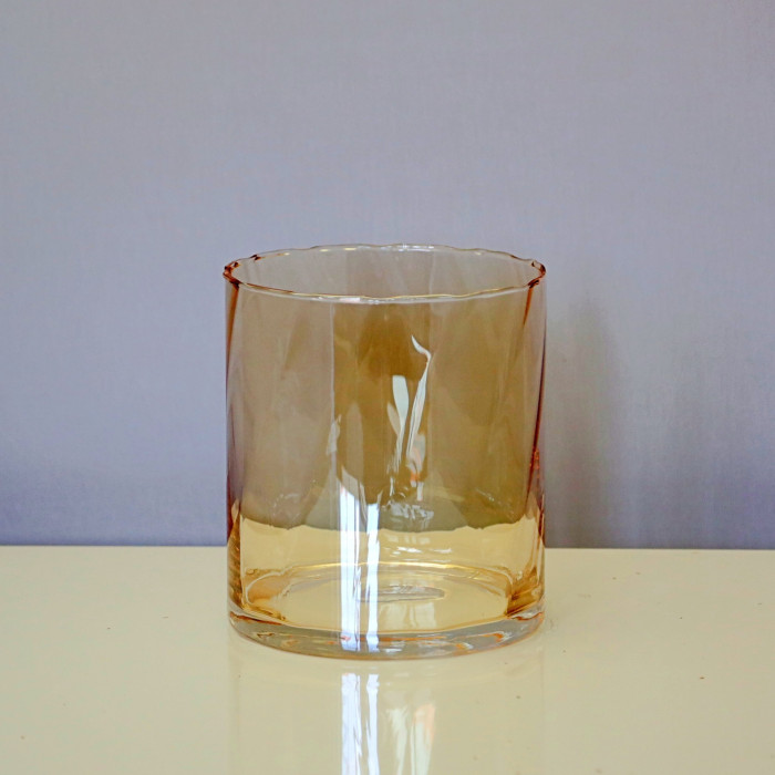 Niski wazon tuba z karbowanego szkła